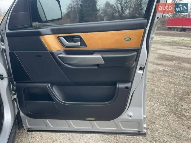 Серый Ленд Ровер Рендж Ровер Спорт, объемом двигателя 2.7 л и пробегом 250 тыс. км за 6200 $, фото 13 на Automoto.ua