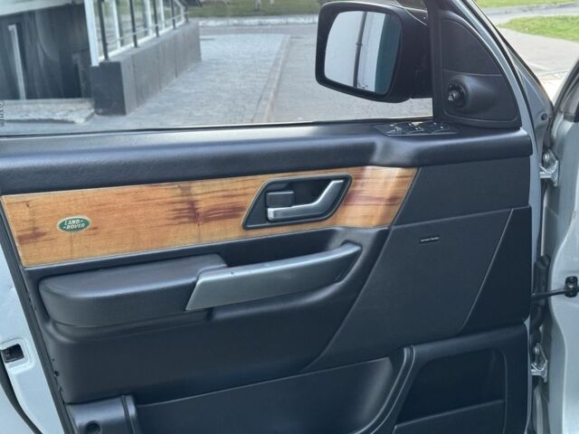Сірий Ленд Ровер Range Rover Sport, об'ємом двигуна 2.7 л та пробігом 233 тис. км за 8700 $, фото 6 на Automoto.ua