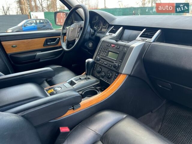 Серый Ленд Ровер Рендж Ровер Спорт, объемом двигателя 2.72 л и пробегом 220 тыс. км за 8800 $, фото 7 на Automoto.ua