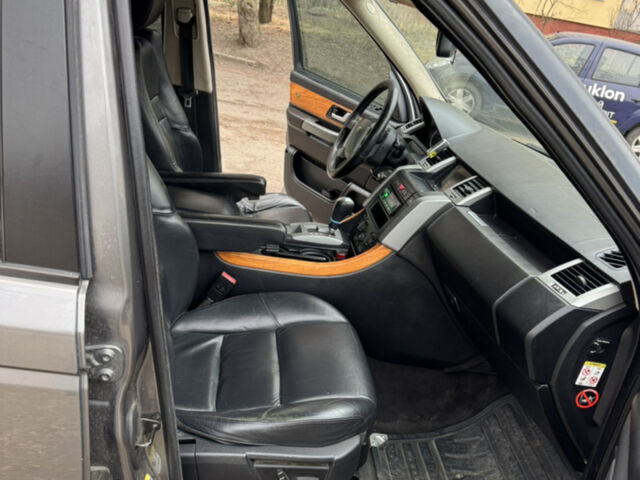 Сірий Ленд Ровер Range Rover Sport, об'ємом двигуна 2.72 л та пробігом 338 тис. км за 9500 $, фото 7 на Automoto.ua