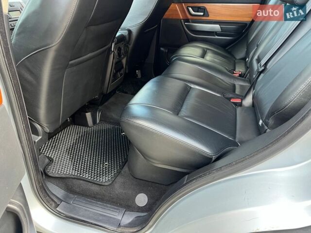 Серый Ленд Ровер Рендж Ровер Спорт, объемом двигателя 2.72 л и пробегом 220 тыс. км за 8800 $, фото 28 на Automoto.ua