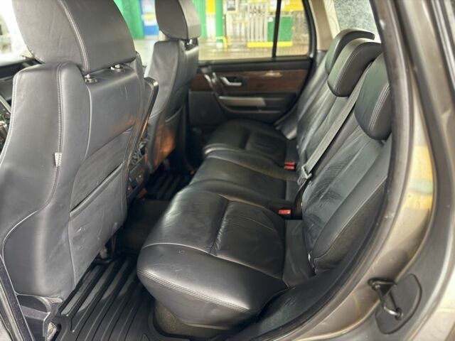 Серый Ленд Ровер Рендж Ровер Спорт, объемом двигателя 2.5 л и пробегом 225 тыс. км за 4800 $, фото 7 на Automoto.ua