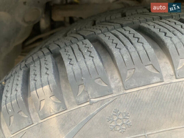 Сірий Ленд Ровер Range Rover Sport, об'ємом двигуна 3.63 л та пробігом 238 тис. км за 14800 $, фото 16 на Automoto.ua