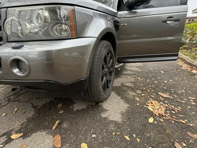 Сірий Ленд Ровер Range Rover Sport, об'ємом двигуна 3.6 л та пробігом 333 тис. км за 12800 $, фото 1 на Automoto.ua