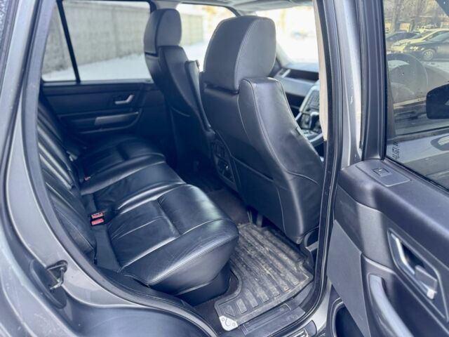 Серый Ленд Ровер Рендж Ровер Спорт, объемом двигателя 2.7 л и пробегом 199 тыс. км за 5555 $, фото 7 на Automoto.ua