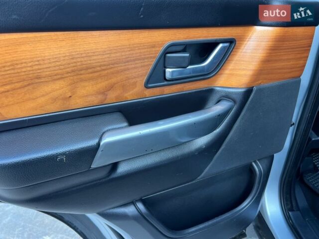 Серый Ленд Ровер Рендж Ровер Спорт, объемом двигателя 2.72 л и пробегом 220 тыс. км за 8800 $, фото 30 на Automoto.ua