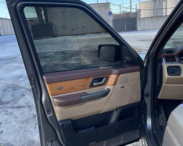 Серый Ленд Ровер Рендж Ровер Спорт, объемом двигателя 3.63 л и пробегом 280 тыс. км за 14000 $, фото 14 на Automoto.ua