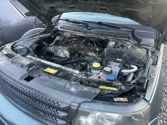 Сірий Ленд Ровер Range Rover Sport, об'ємом двигуна 0 л та пробігом 300 тис. км за 3800 $, фото 4 на Automoto.ua