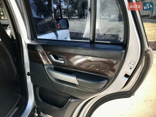 Сірий Ленд Ровер Range Rover Sport, об'ємом двигуна 3.6 л та пробігом 216 тис. км за 9900 $, фото 24 на Automoto.ua