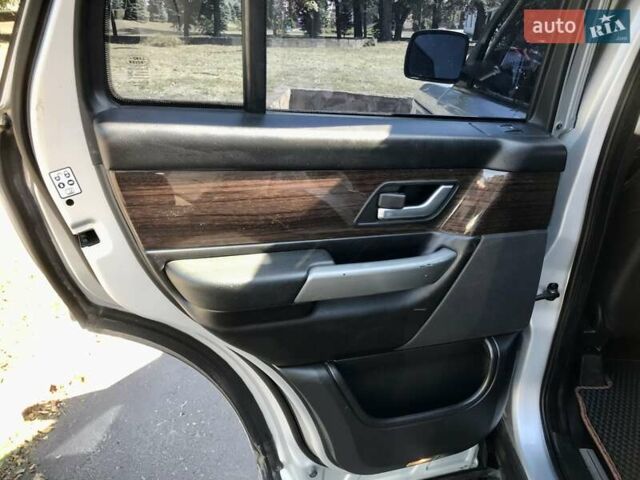 Сірий Ленд Ровер Range Rover Sport, об'ємом двигуна 3.6 л та пробігом 216 тис. км за 10900 $, фото 17 на Automoto.ua