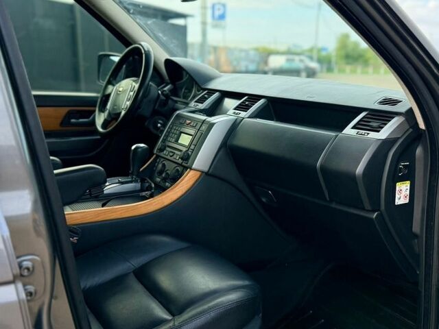 Сірий Ленд Ровер Range Rover Sport, об'ємом двигуна 2.72 л та пробігом 275 тис. км за 8500 $, фото 23 на Automoto.ua
