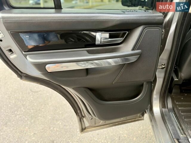 Сірий Ленд Ровер Range Rover Sport, об'ємом двигуна 5 л та пробігом 211 тис. км за 12800 $, фото 21 на Automoto.ua