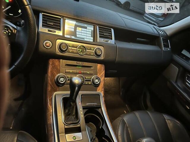 Сірий Ленд Ровер Range Rover Sport, об'ємом двигуна 2.99 л та пробігом 210 тис. км за 15000 $, фото 27 на Automoto.ua
