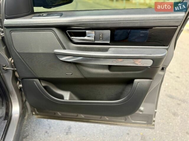 Сірий Ленд Ровер Range Rover Sport, об'ємом двигуна 5 л та пробігом 211 тис. км за 12800 $, фото 25 на Automoto.ua