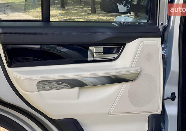 Серый Ленд Ровер Рендж Ровер Спорт, объемом двигателя 5 л и пробегом 125 тыс. км за 15900 $, фото 17 на Automoto.ua