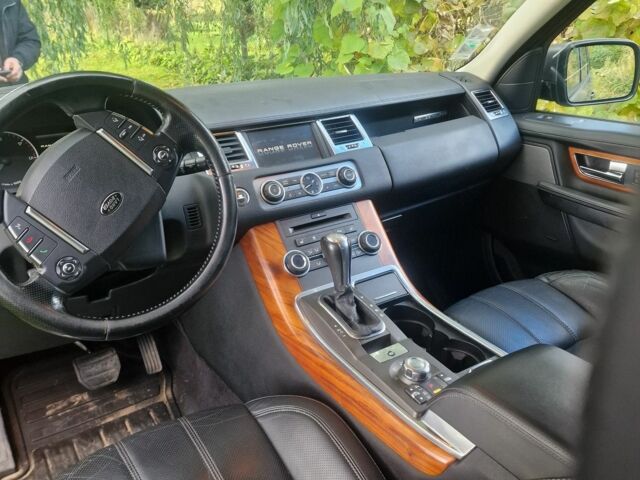 Ленд Ровер Рендж Ровер Спорт 2010 в Киеве на Automoto.ua Серый Ленд Ровер Рендж Ровер Спорт, объемом двигателя 3 л и пробегом 300 тыс. км за 4312 $, фото 5 на Automoto.ua