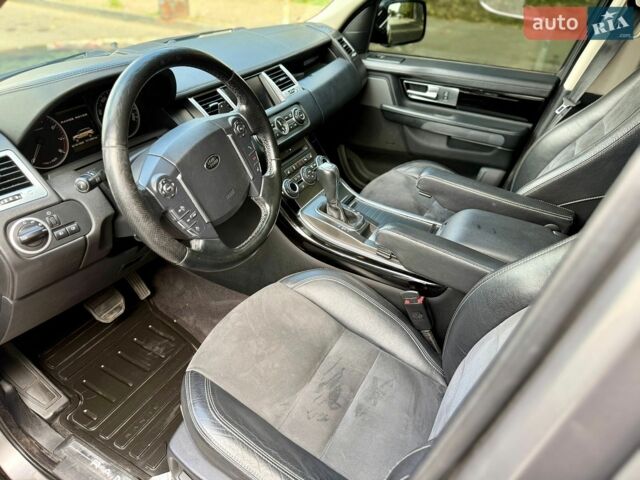 Сірий Ленд Ровер Range Rover Sport, об'ємом двигуна 5 л та пробігом 211 тис. км за 12800 $, фото 19 на Automoto.ua