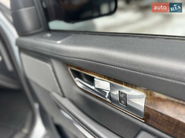 Сірий Ленд Ровер Range Rover Sport, об'ємом двигуна 3 л та пробігом 286 тис. км за 16999 $, фото 15 на Automoto.ua