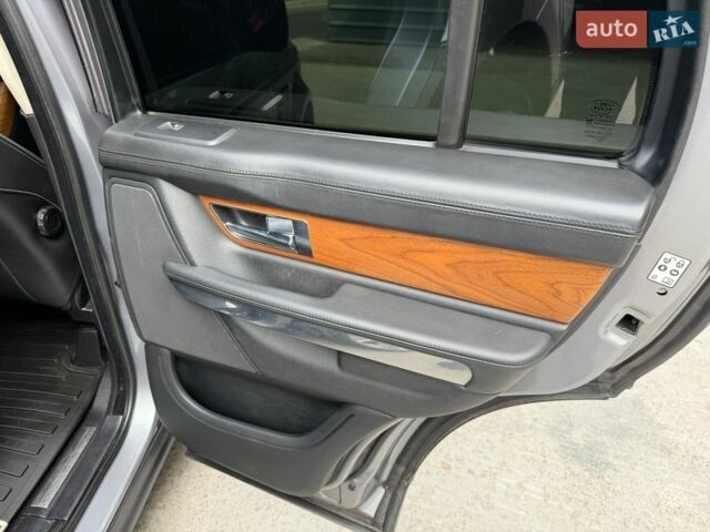 Серый Ленд Ровер Рендж Ровер Спорт, объемом двигателя 5 л и пробегом 231 тыс. км за 10850 $, фото 57 на Automoto.ua