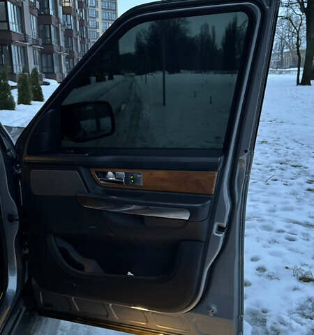 Сірий Ленд Ровер Range Rover Sport, об'ємом двигуна 5 л та пробігом 229 тис. км за 14800 $, фото 11 на Automoto.ua