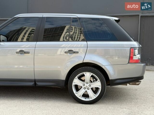 Серый Ленд Ровер Рендж Ровер Спорт, объемом двигателя 5 л и пробегом 231 тыс. км за 10850 $, фото 24 на Automoto.ua
