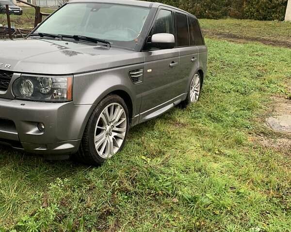 Серый Ленд Ровер Рендж Ровер Спорт, объемом двигателя 3 л и пробегом 300 тыс. км за 3473 $, фото 2 на Automoto.ua