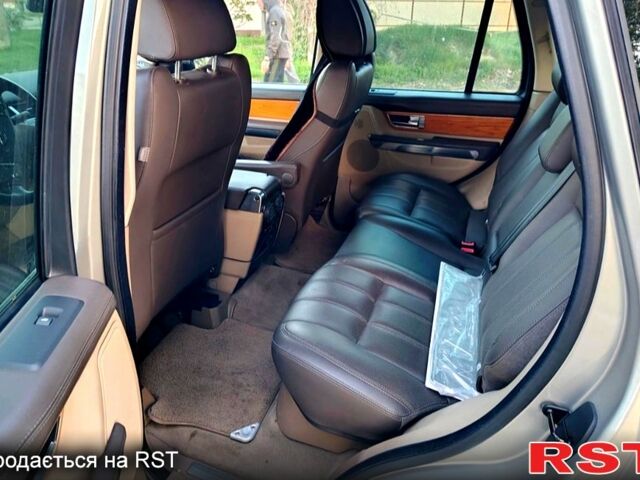 Сірий Ленд Ровер Range Rover Sport, об'ємом двигуна 3 л та пробігом 180 тис. км за 14000 $, фото 4 на Automoto.ua