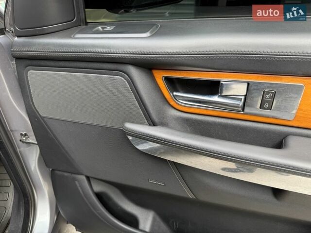 Серый Ленд Ровер Рендж Ровер Спорт, объемом двигателя 5 л и пробегом 231 тыс. км за 10850 $, фото 52 на Automoto.ua