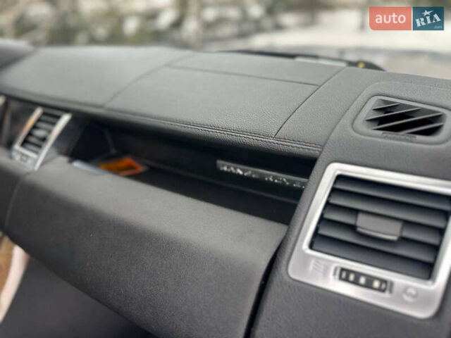 Сірий Ленд Ровер Range Rover Sport, об'ємом двигуна 3 л та пробігом 286 тис. км за 16999 $, фото 13 на Automoto.ua