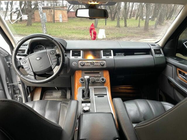 Сірий Ленд Ровер Range Rover Sport, об'ємом двигуна 5 л та пробігом 227 тис. км за 13500 $, фото 5 на Automoto.ua
