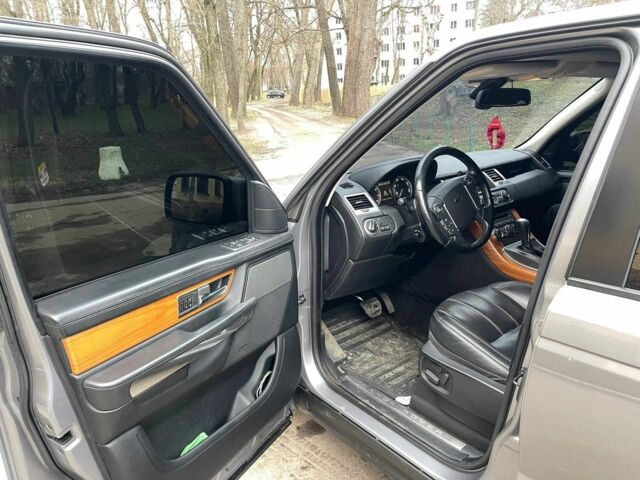 Сірий Ленд Ровер Range Rover Sport, об'ємом двигуна 5 л та пробігом 227 тис. км за 13500 $, фото 6 на Automoto.ua