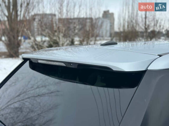 Сірий Ленд Ровер Range Rover Sport, об'ємом двигуна 3 л та пробігом 286 тис. км за 16999 $, фото 27 на Automoto.ua