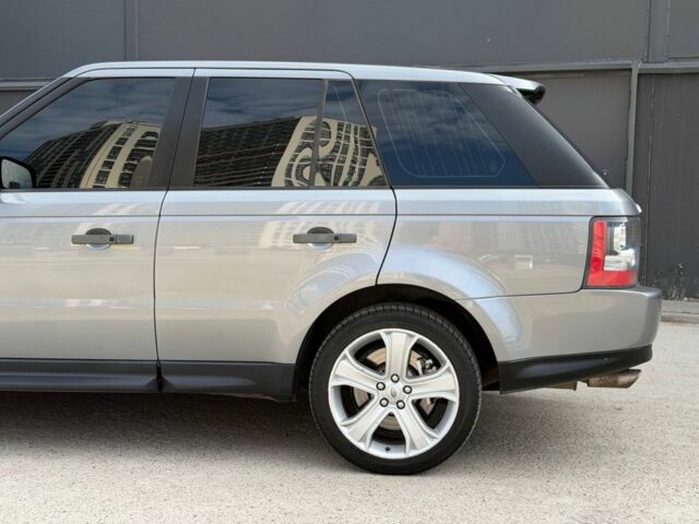 Серый Ленд Ровер Рендж Ровер Спорт, объемом двигателя 5 л и пробегом 231 тыс. км за 13000 $, фото 14 на Automoto.ua