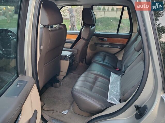 Сірий Ленд Ровер Range Rover Sport, об'ємом двигуна 2.99 л та пробігом 180 тис. км за 13000 $, фото 7 на Automoto.ua