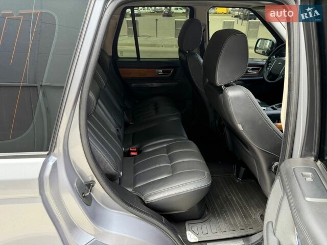 Серый Ленд Ровер Рендж Ровер Спорт, объемом двигателя 5 л и пробегом 231 тыс. км за 10850 $, фото 53 на Automoto.ua