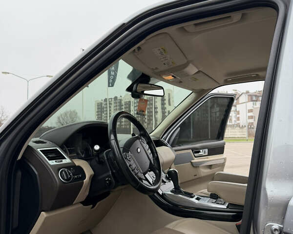 Серый Ленд Ровер Рендж Ровер Спорт, объемом двигателя 5 л и пробегом 160 тыс. км за 15999 $, фото 13 на Automoto.ua