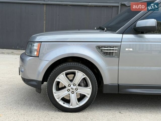 Серый Ленд Ровер Рендж Ровер Спорт, объемом двигателя 5 л и пробегом 231 тыс. км за 10850 $, фото 32 на Automoto.ua