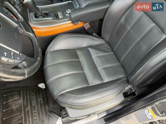 Серый Ленд Ровер Рендж Ровер Спорт, объемом двигателя 5 л и пробегом 231 тыс. км за 13700 $, фото 6 на Automoto.ua