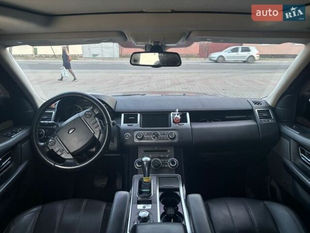 Серый Ленд Ровер Рендж Ровер Спорт, объемом двигателя 5 л и пробегом 159 тыс. км за 15000 $, фото 15 на Automoto.ua