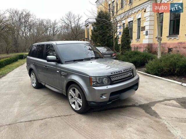 Серый Ленд Ровер Рендж Ровер Спорт, объемом двигателя 5 л и пробегом 227 тыс. км за 12999 $, фото 2 на Automoto.ua