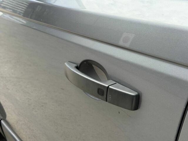 Серый Ленд Ровер Рендж Ровер Спорт, объемом двигателя 5 л и пробегом 231 тыс. км за 13000 $, фото 7 на Automoto.ua