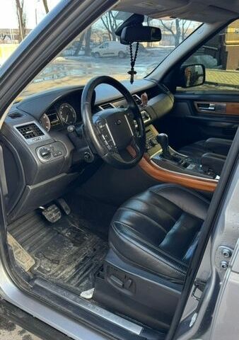 Сірий Ленд Ровер Range Rover Sport, об'ємом двигуна 5 л та пробігом 230 тис. км за 13999 $, фото 19 на Automoto.ua