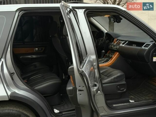 Сірий Ленд Ровер Range Rover Sport, об'ємом двигуна 0 л та пробігом 249 тис. км за 15500 $, фото 10 на Automoto.ua