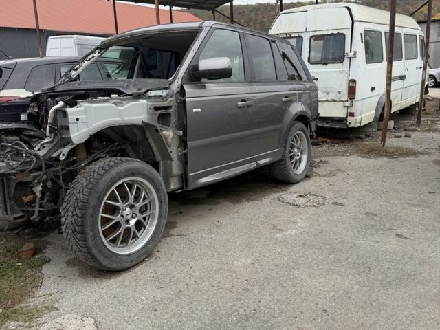 Сірий Ленд Ровер Range Rover Sport, об'ємом двигуна 3 л та пробігом 300 тис. км за 601 $, фото 3 на Automoto.ua