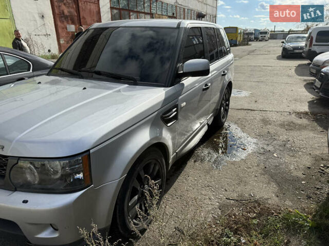 Ленд Ровер Рендж Ровер Спорт 2011 в Нетешине на Automoto.ua Серый Ленд Ровер Рендж Ровер Спорт, объемом двигателя 2.99 л и пробегом 290 тыс. км за 10999 $, фото 2 на Automoto.ua