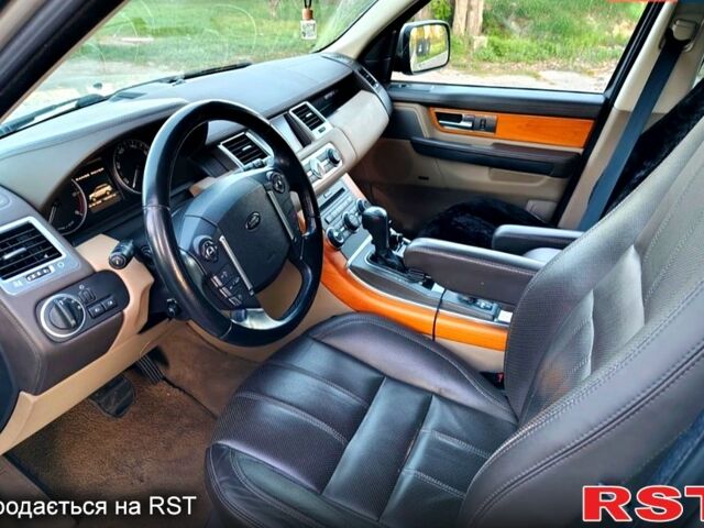 Серый Ленд Ровер Рендж Ровер Спорт, объемом двигателя 3 л и пробегом 180 тыс. км за 14000 $, фото 6 на Automoto.ua