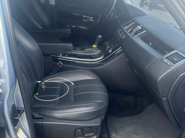 Сірий Ленд Ровер Range Rover Sport, об'ємом двигуна 5 л та пробігом 159 тис. км за 15000 $, фото 13 на Automoto.ua