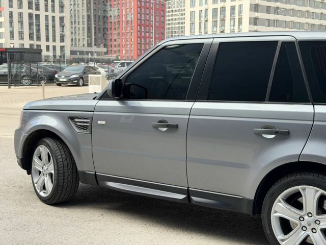 Серый Ленд Ровер Рендж Ровер Спорт, объемом двигателя 5 л и пробегом 231 тыс. км за 13000 $, фото 6 на Automoto.ua