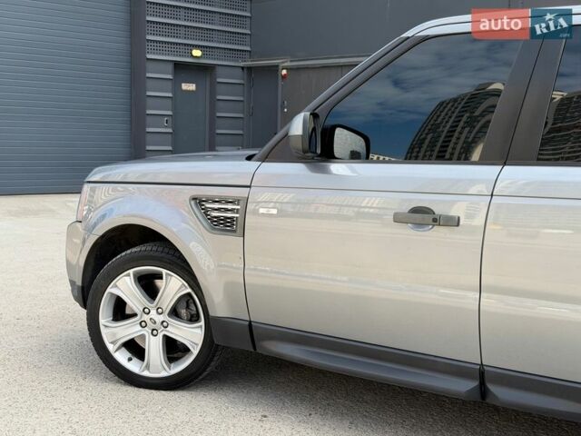 Серый Ленд Ровер Рендж Ровер Спорт, объемом двигателя 5 л и пробегом 231 тыс. км за 10850 $, фото 25 на Automoto.ua