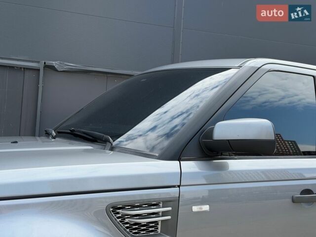 Серый Ленд Ровер Рендж Ровер Спорт, объемом двигателя 5 л и пробегом 231 тыс. км за 10850 $, фото 34 на Automoto.ua